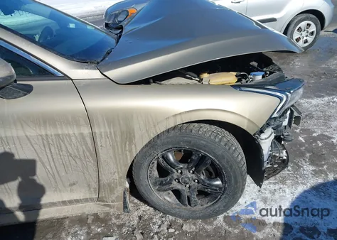 2021 Kia K5 Lxs z USA, uszkodzony, nr VIN 5XXG14J26MG053017